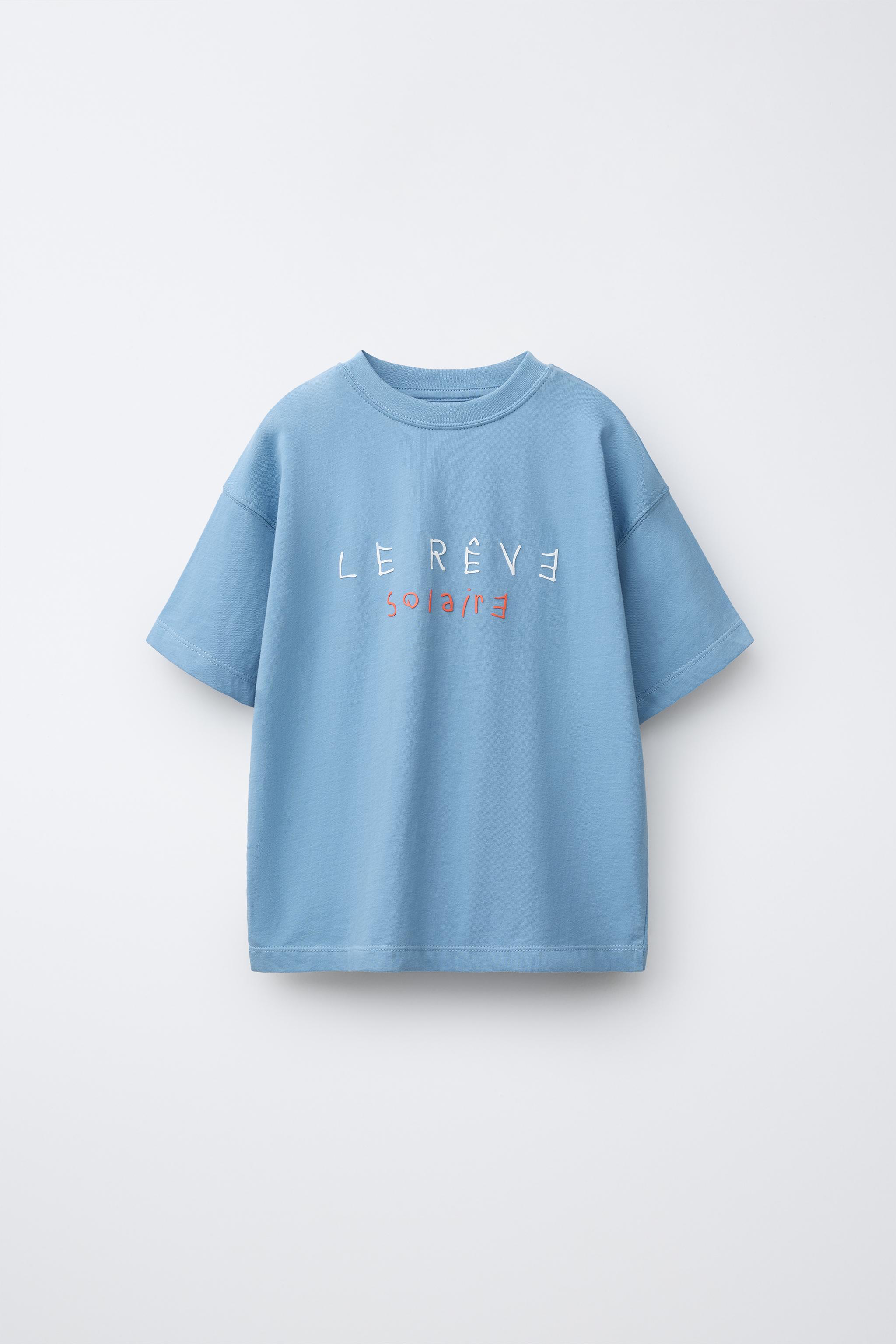 T-SHIRT À INSCRIPTION EN RELIEF
